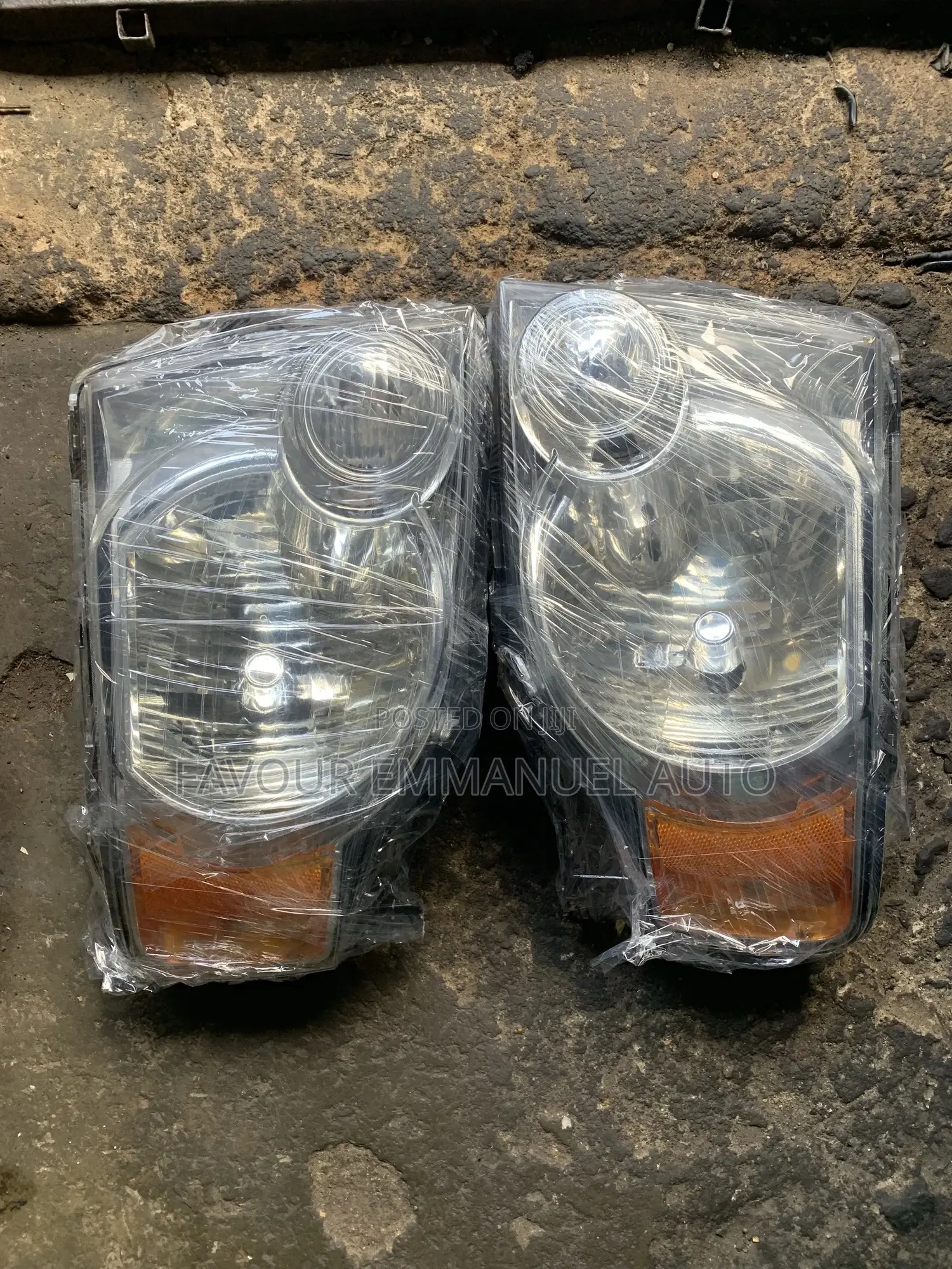 Headlights Ford Escape 2008