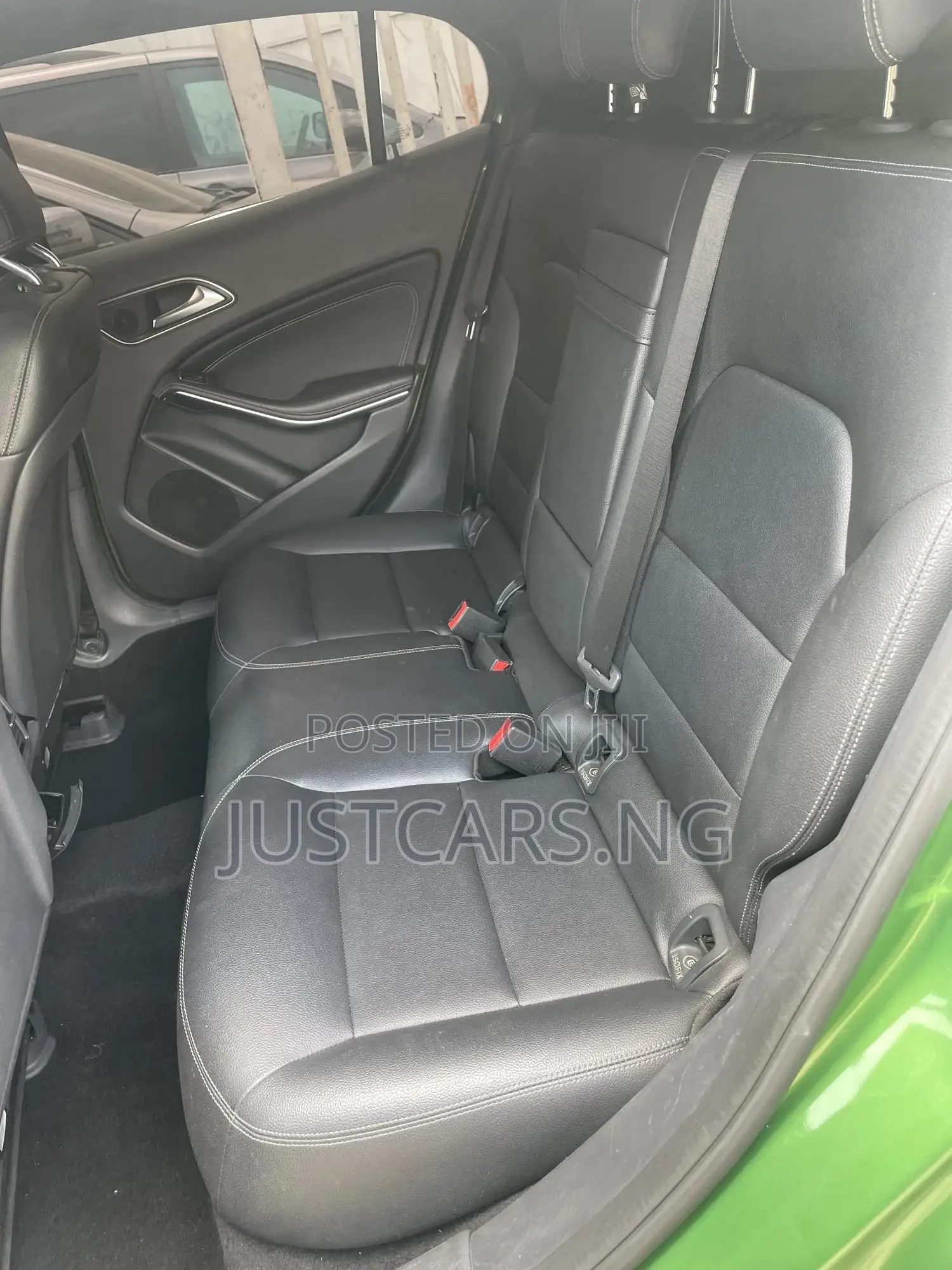 Mercedes-Benz GLA 250 2017 Green