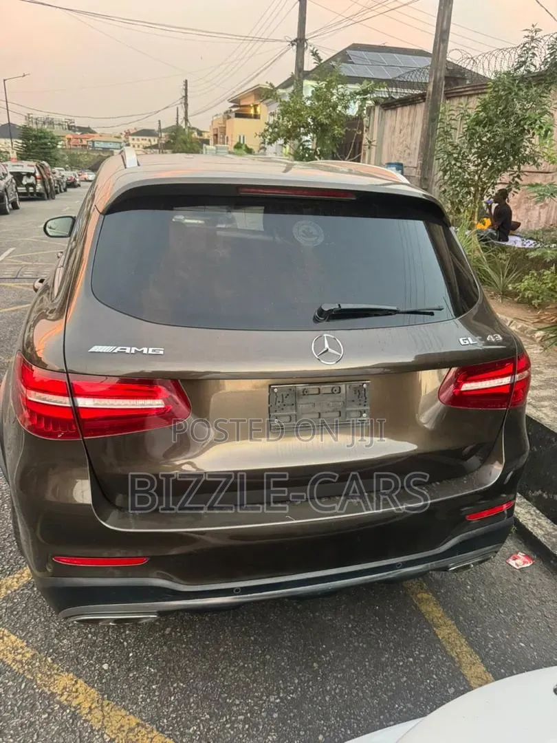 Mercedes-Benz GLC-Class 2017 Brown