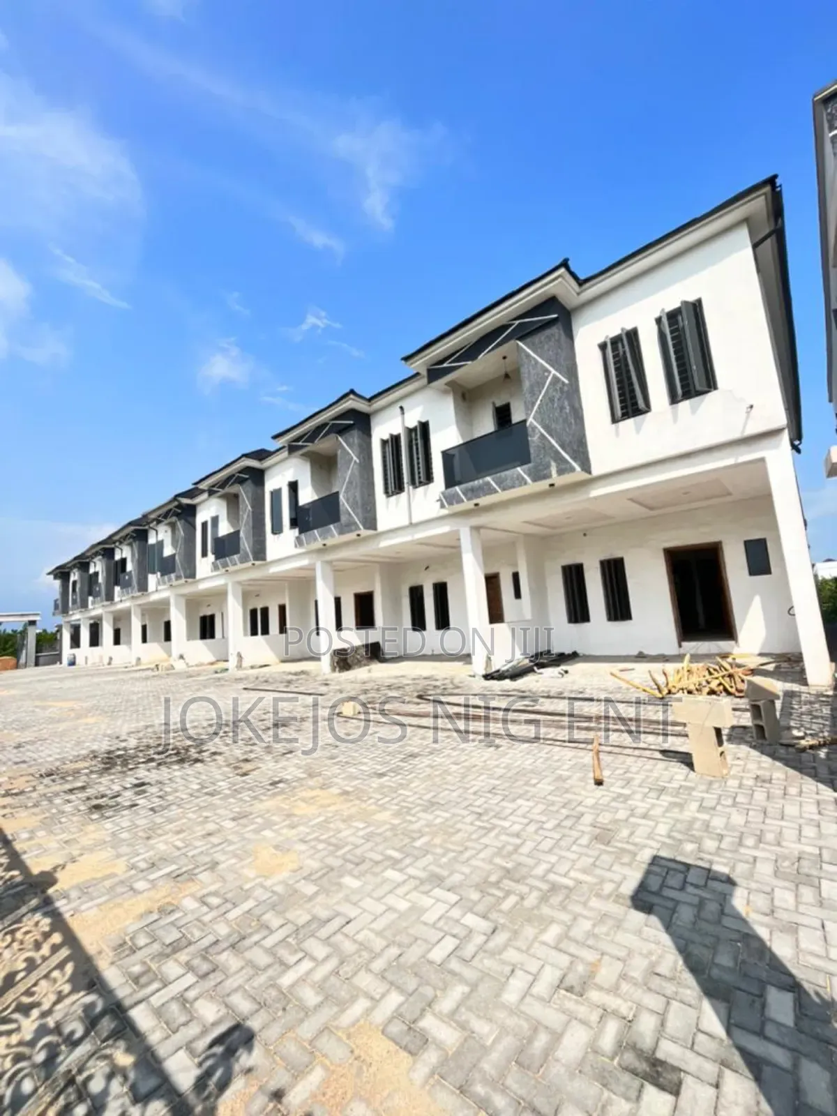 4bdrm Townhouse/Terrace in Lekki County Home for Sale