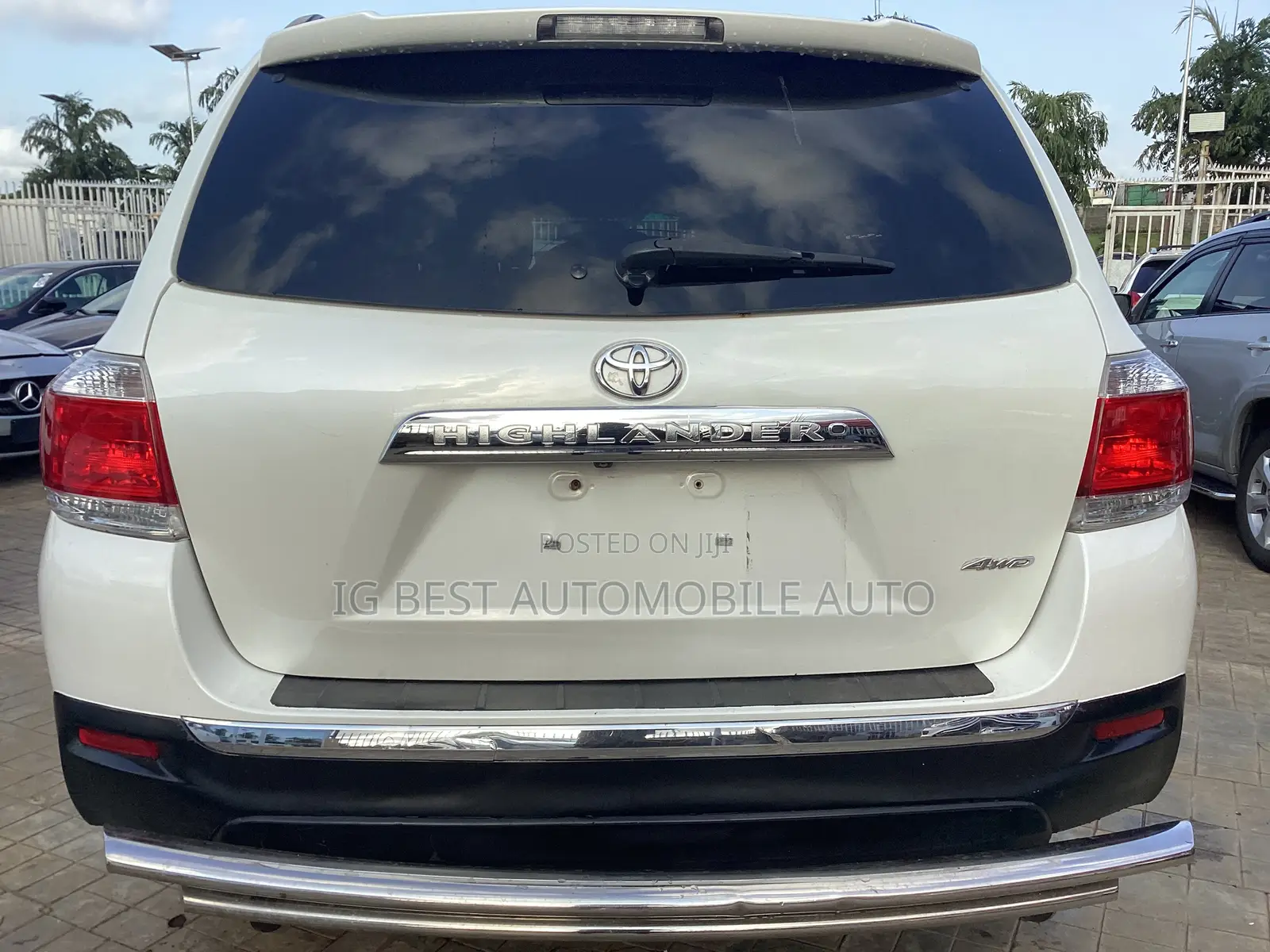 Toyota Highlander Limited 3.5L 2WD 2013 White