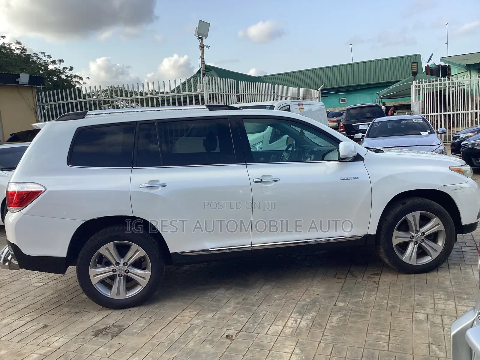 Toyota Highlander Limited 3.5L 2WD 2013 White