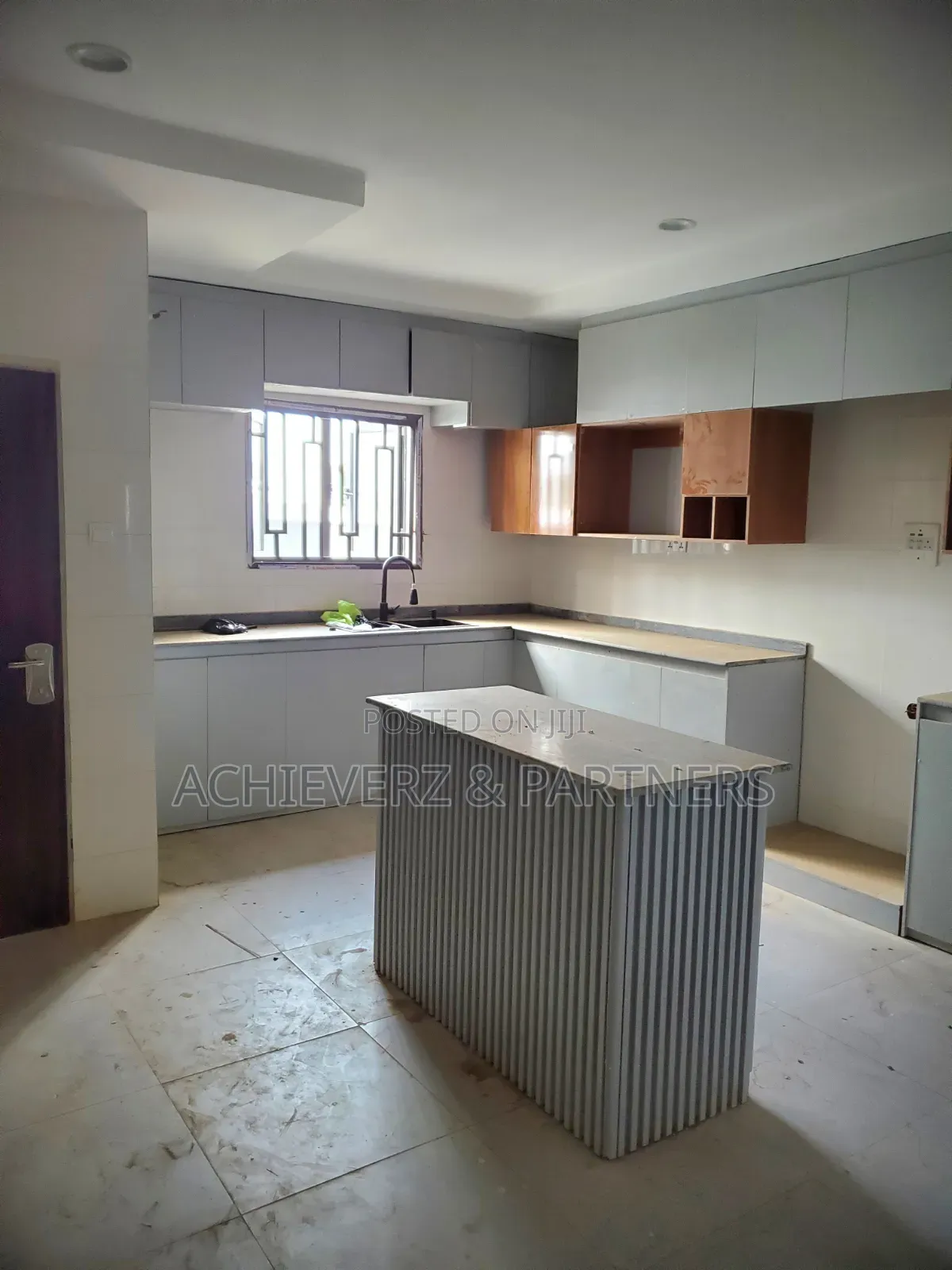 4bdrm Duplex in Mabushi for rent