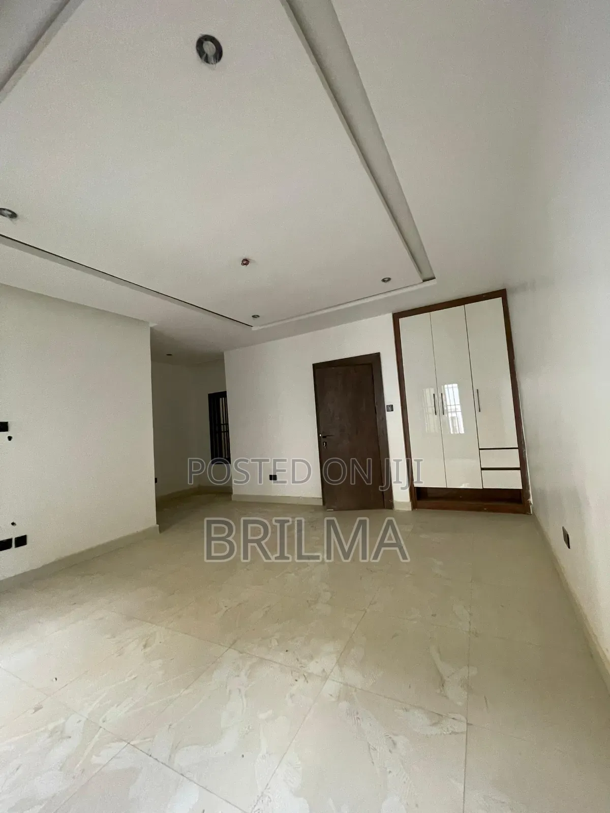 4bdrm Duplex in Jahi for sale