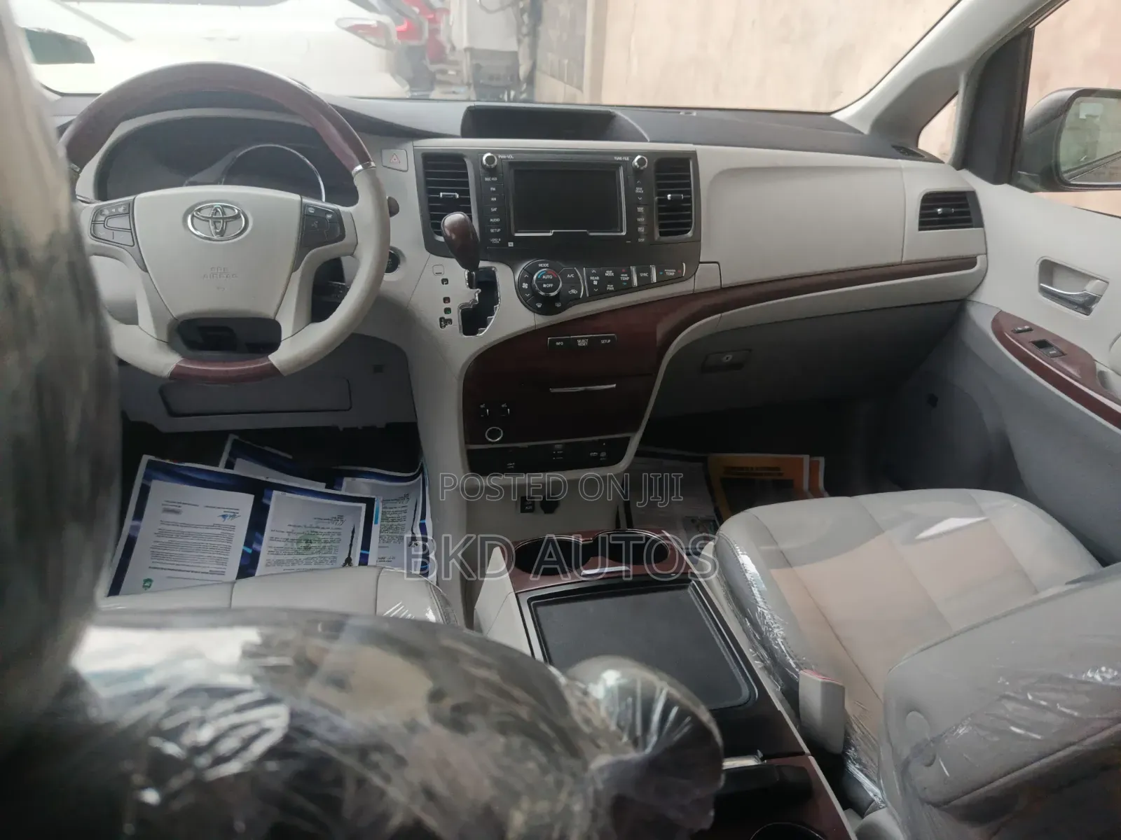 Toyota Sienna Limited 7 Passenger 2012 Gray