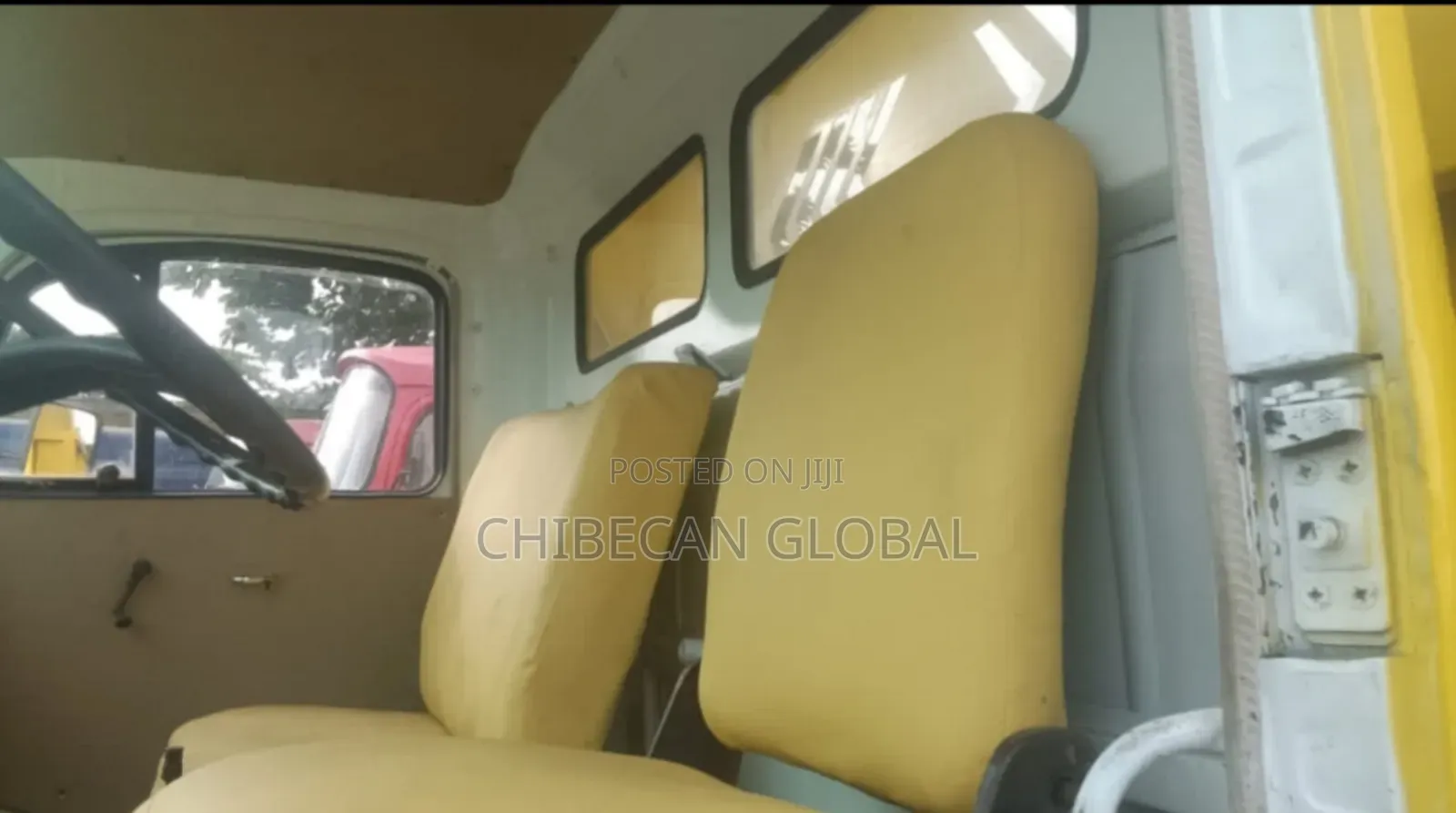 Mercedes Benz 911 Tipper With 6 Tyres (Foreign Used)