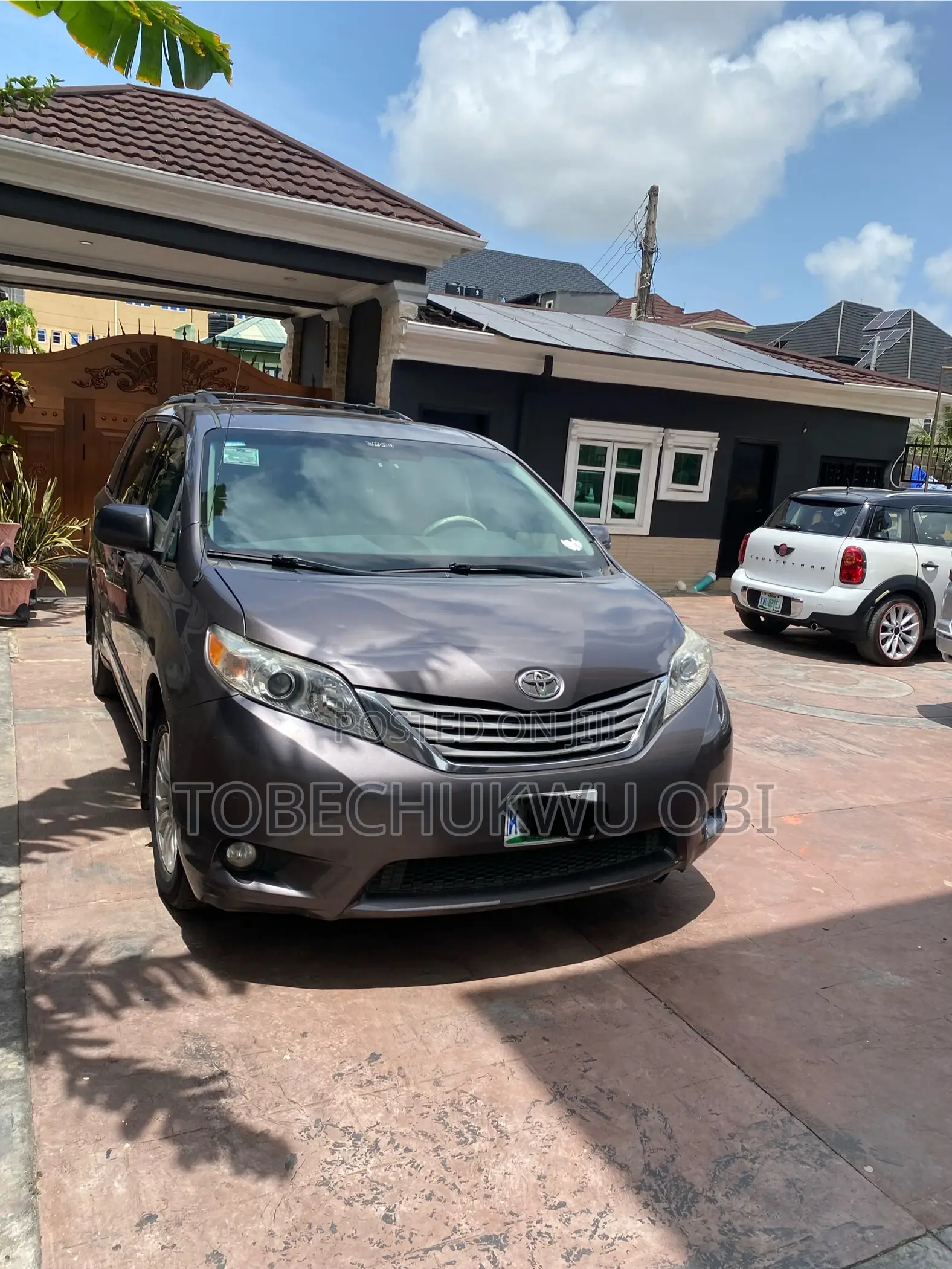 Toyota Sienna XLE 7 Passenger 2012 Gray