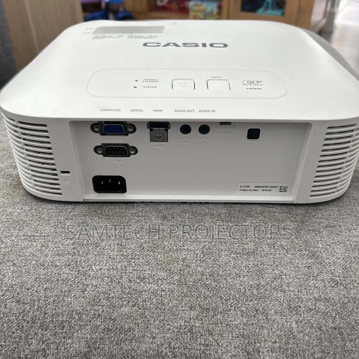 Casio Xj-V10x DLP Hybrid Light Source Laser Portable Projector