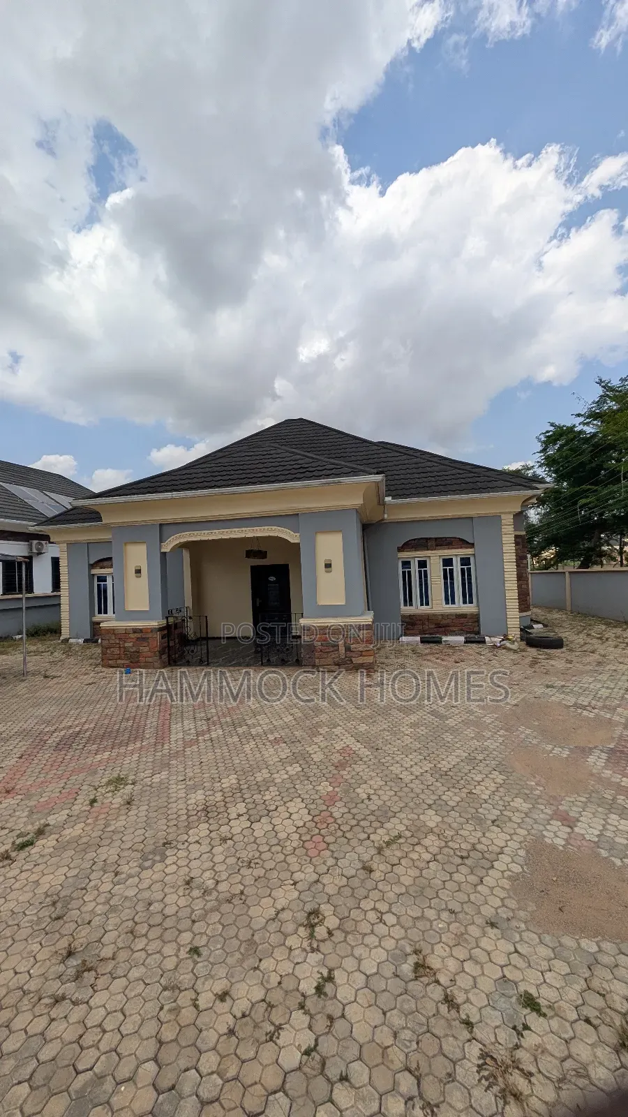 4bdrm Bungalow in Carlton Gate Estate, Akobo for sale