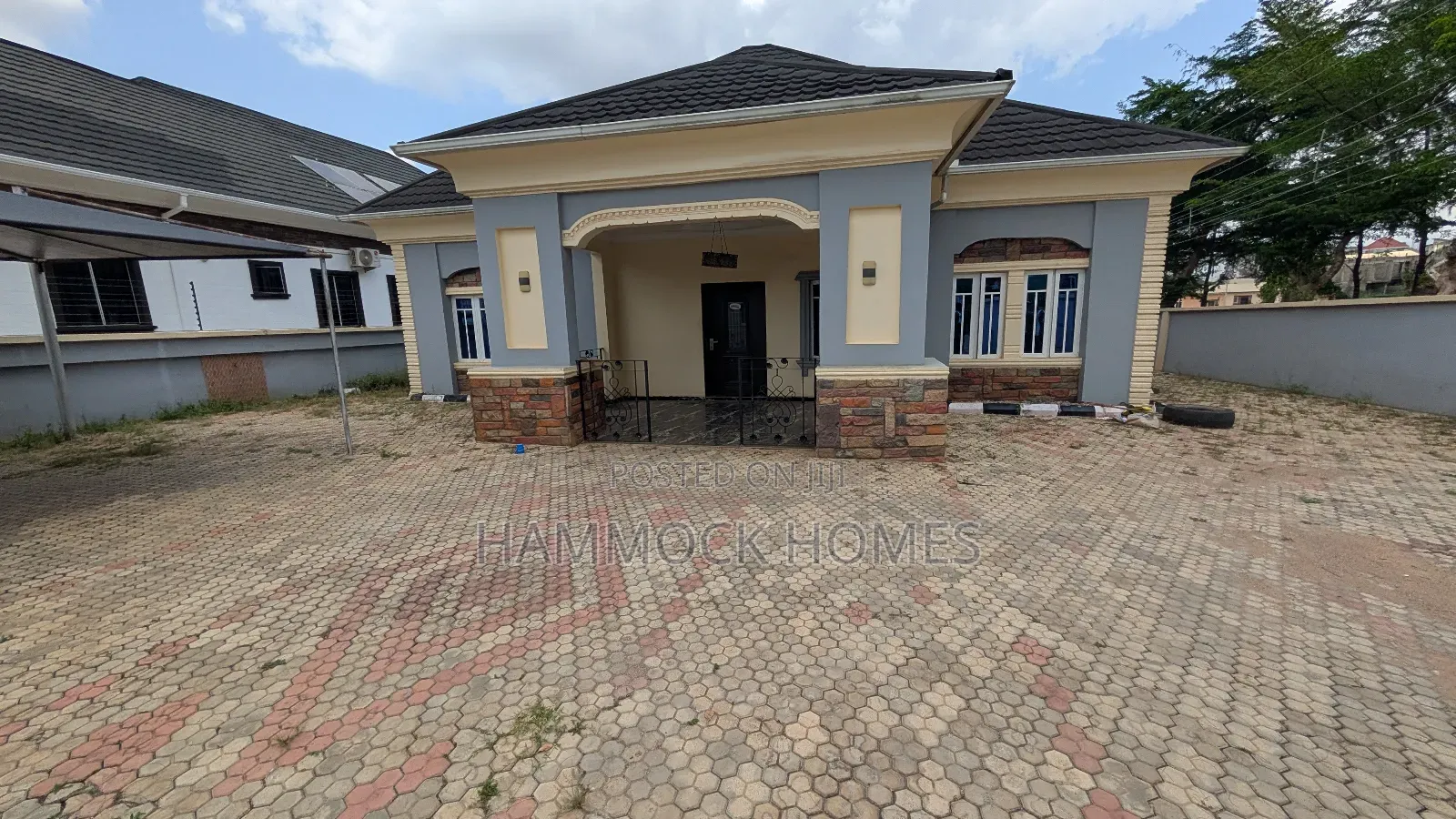 4bdrm Bungalow in Carlton Gate Estate, Akobo for sale