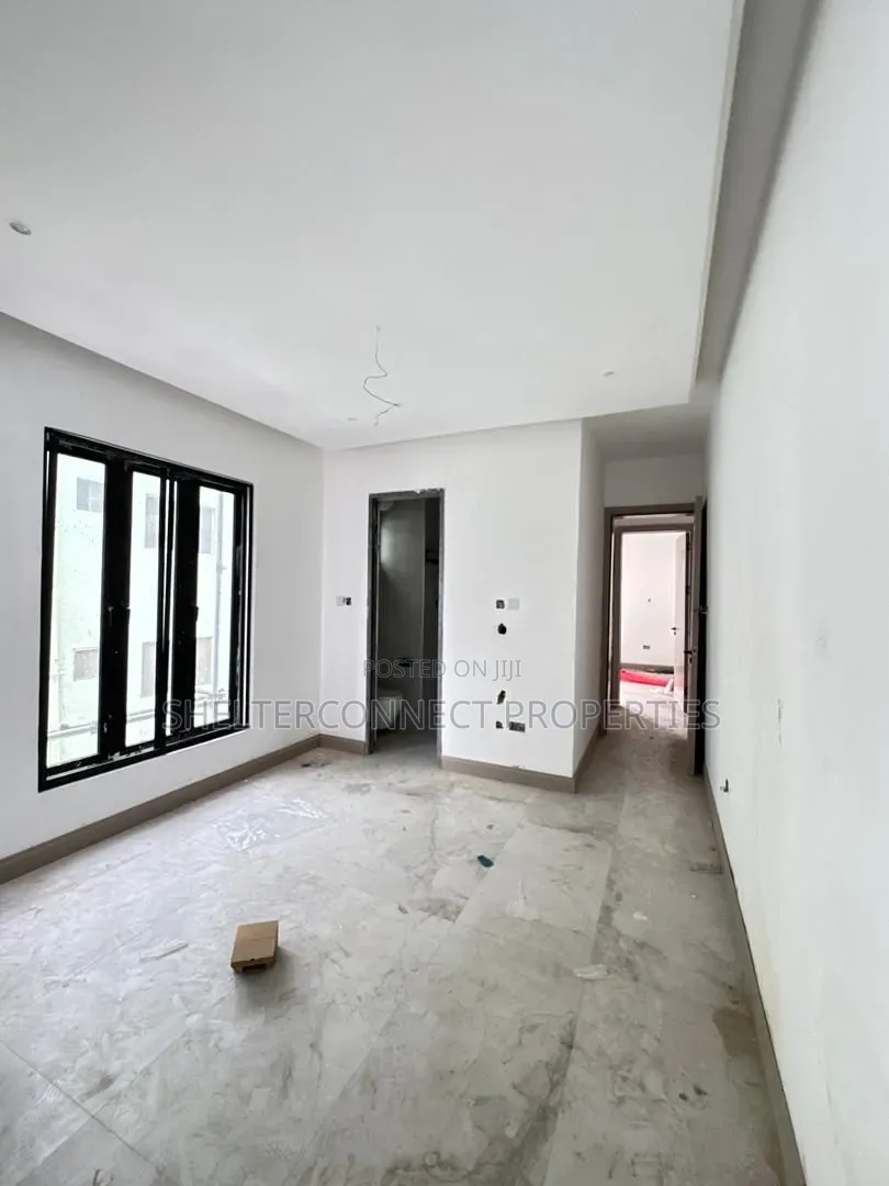 3bdrm Apartment in Allen Avenue for sale
