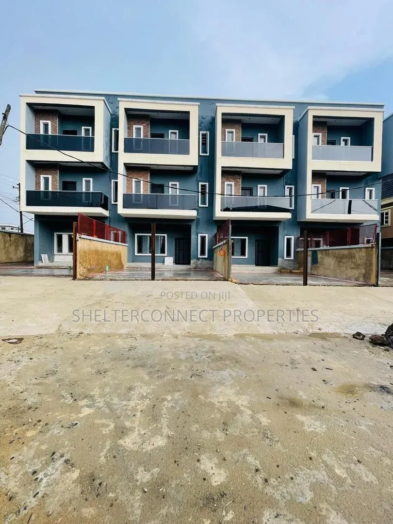 4bdrm Duplex in Adeniyi Jones for sale