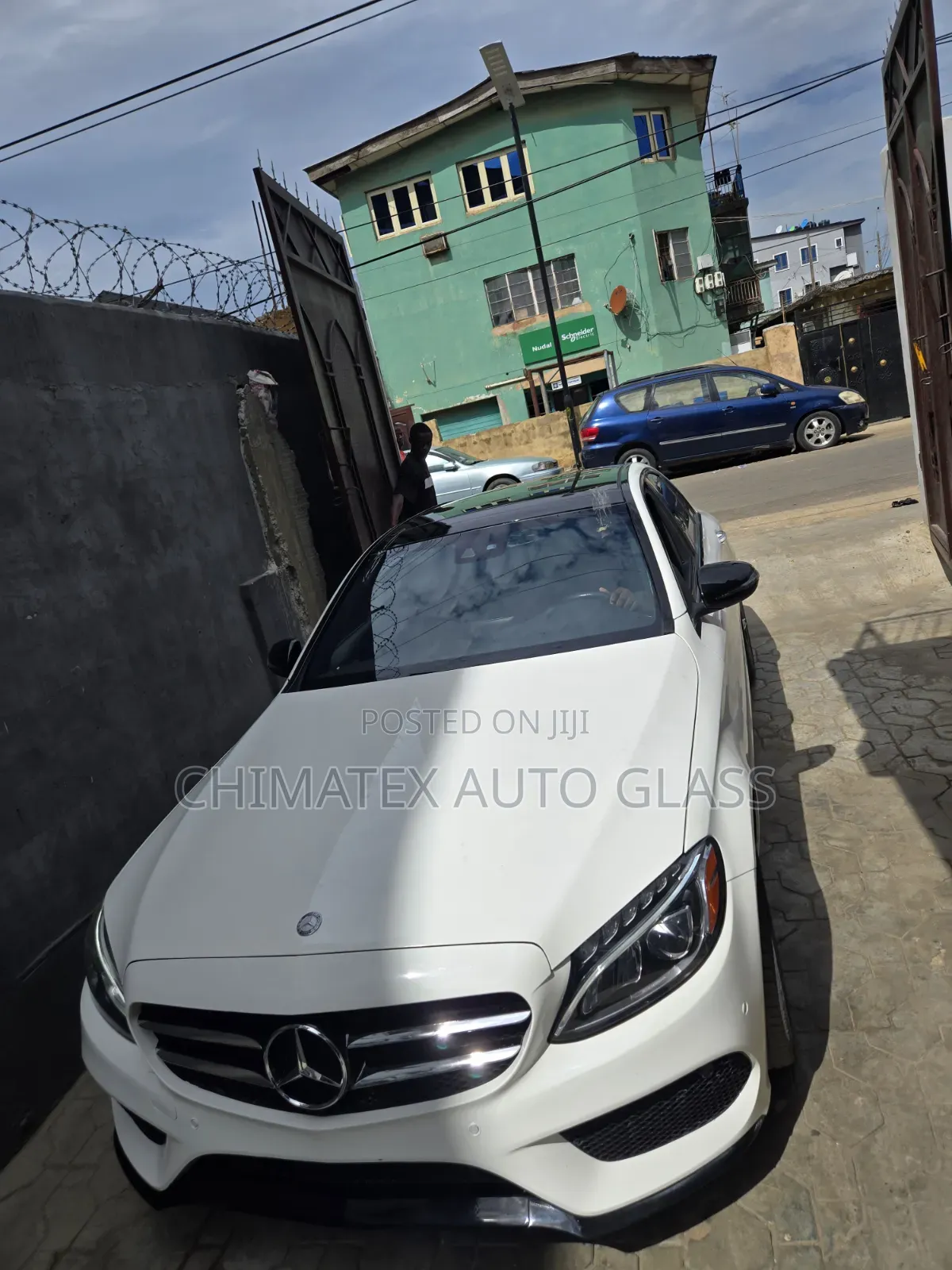 C300 2015 Windscreen Glass Available at Chimatex