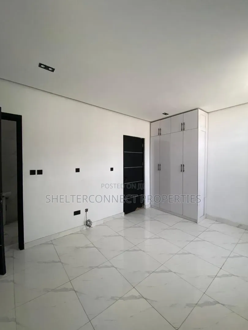 1bdrm Apartment in Ologolo for sale