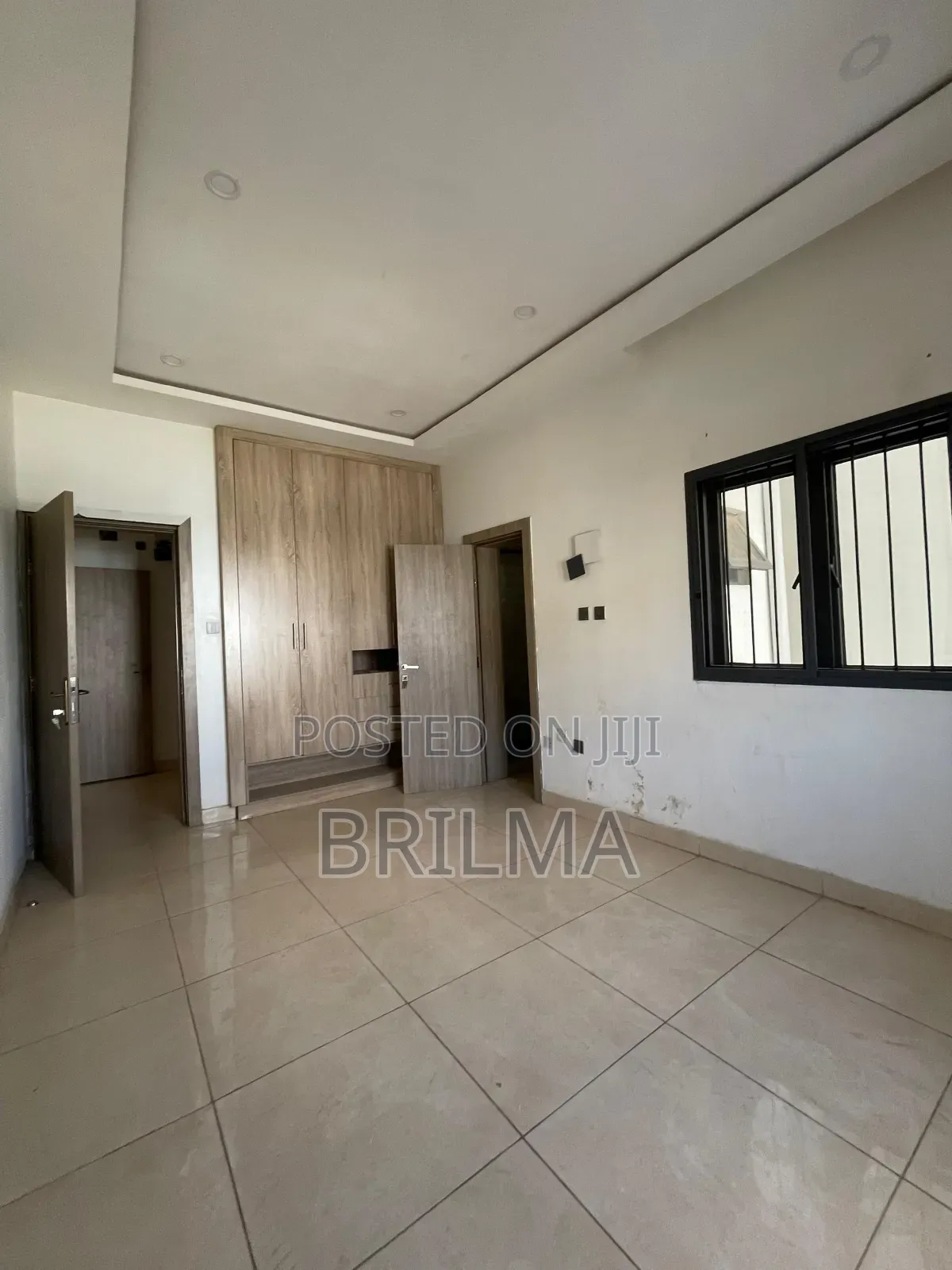 3bdrm Block of Flats in Jahi for sale