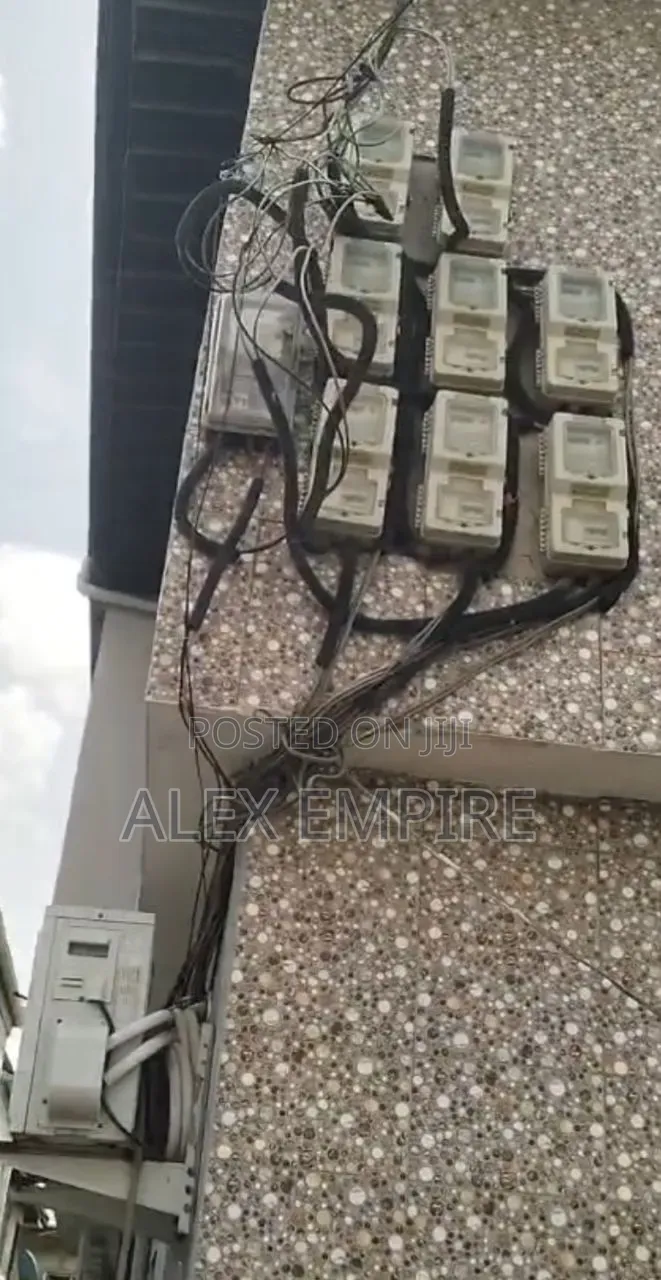 2bdrm Block of Flats in Ago Palace for sale