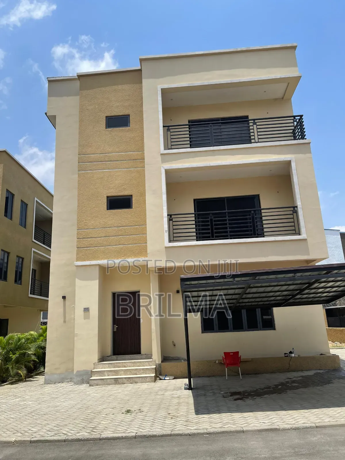 6bdrm Duplex in Jahi for sale