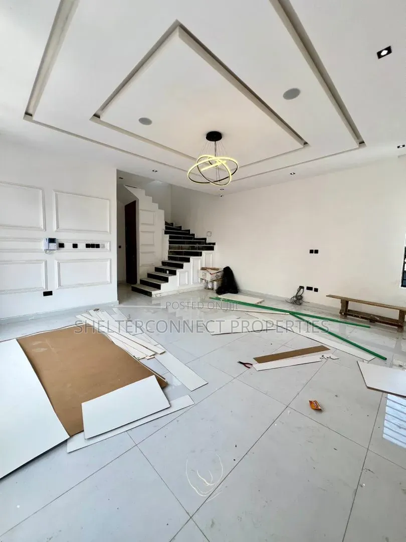 4bdrm Duplex in Ado / Ajah for sale