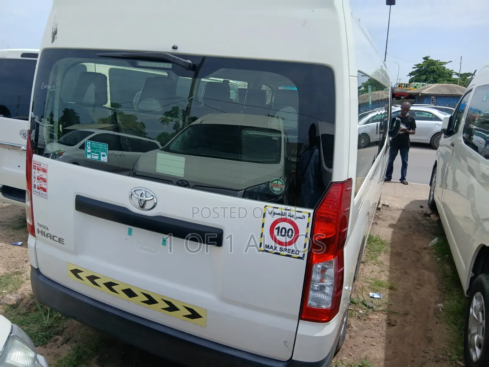 Toyota HiAce 2022 White