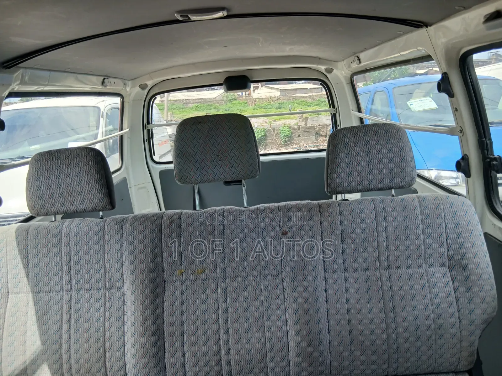 Toyota HiAce 2004 Orange
