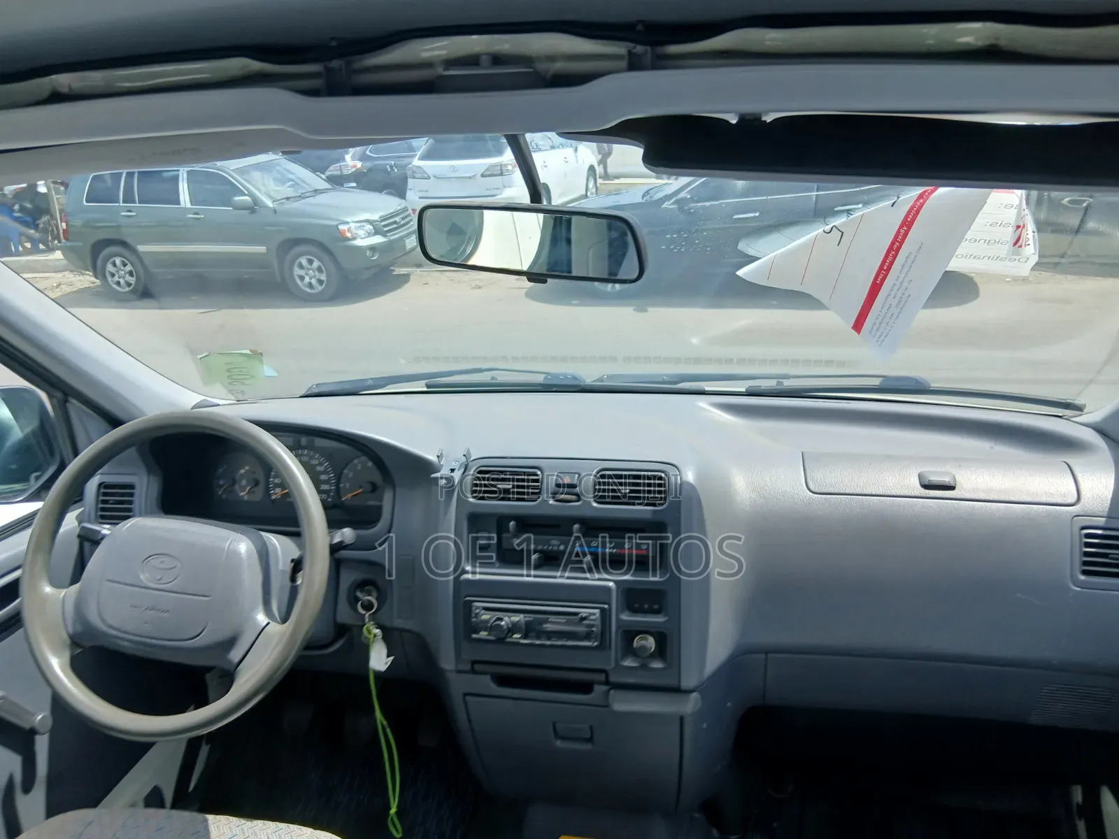 Toyota HiAce 2004 White