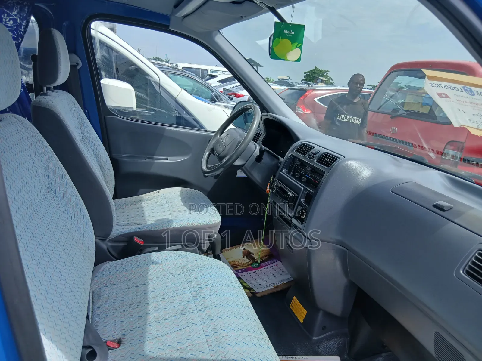 Toyota HiAce 2004 Blue