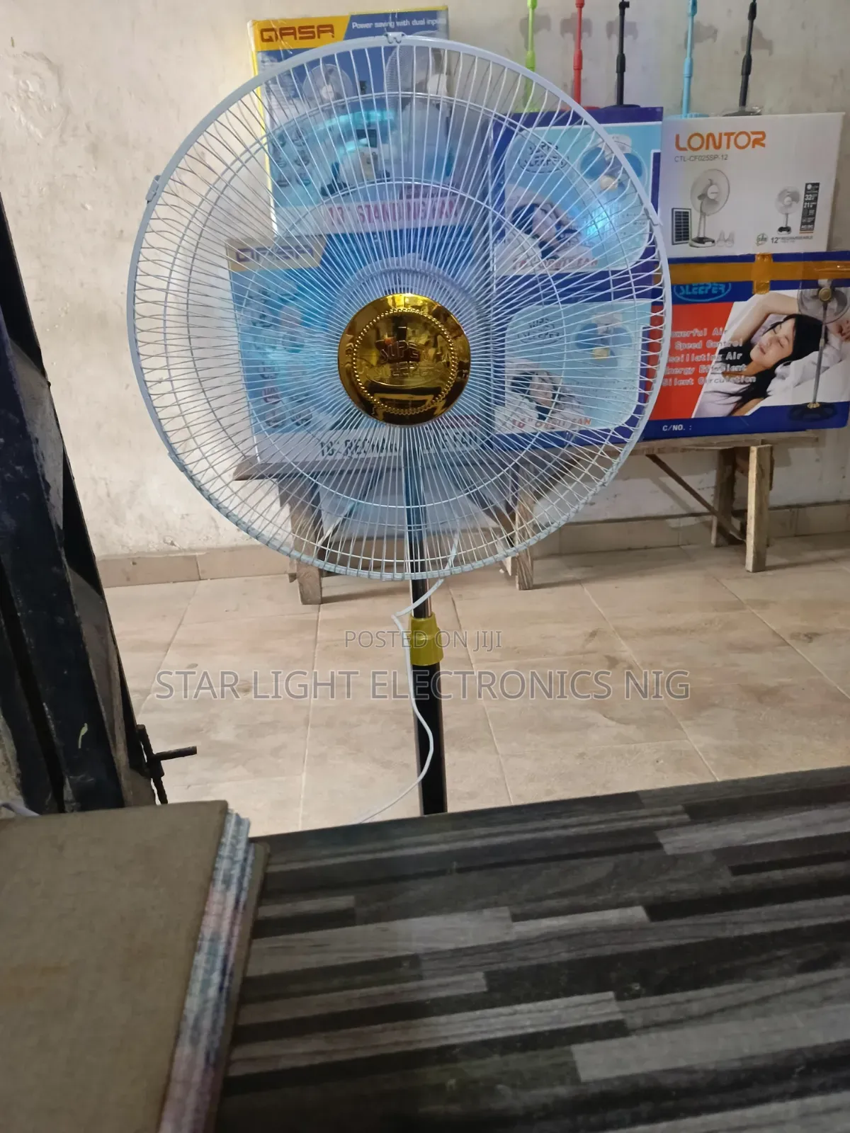 Stand Fan Super Sleeper 18 Inches