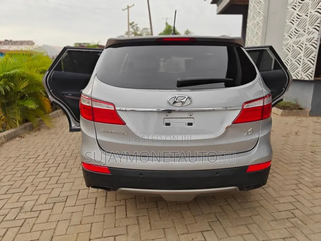 Awoof! Foreign Used 2014 Limited Hyundai Sant