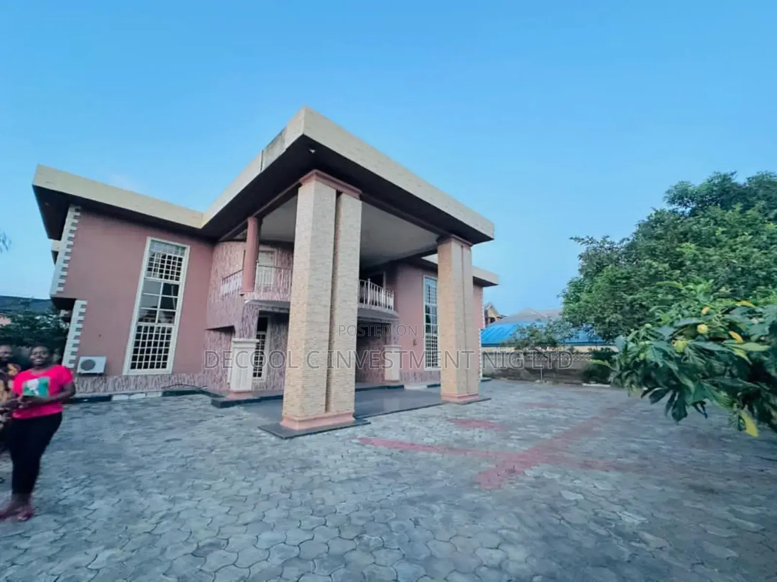 6 Rooms Duplex on 2 Pilot Land