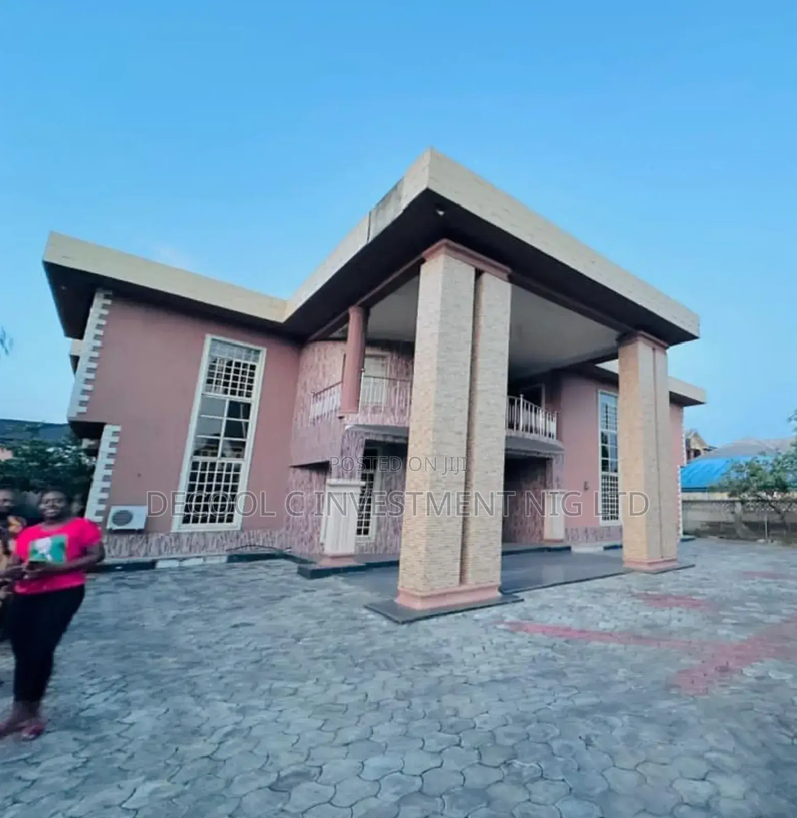 6 Rooms Duplex on 2 Pilot Land