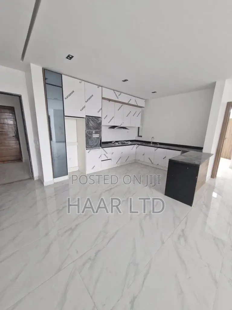 2bdrm Apartment in Banana Island for sale