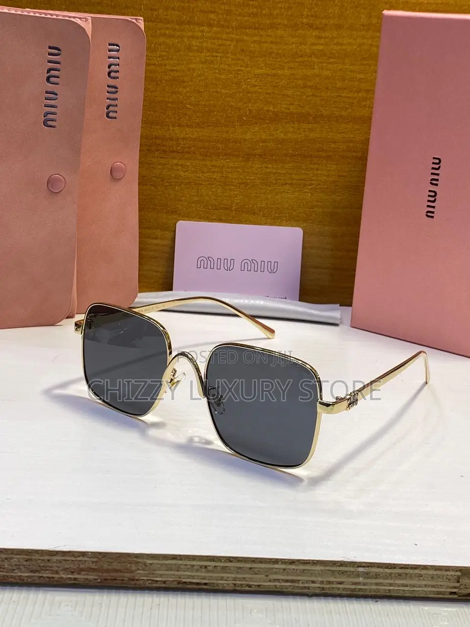 Miu Miu Quality Luxury Men Ladies Sunglasses
