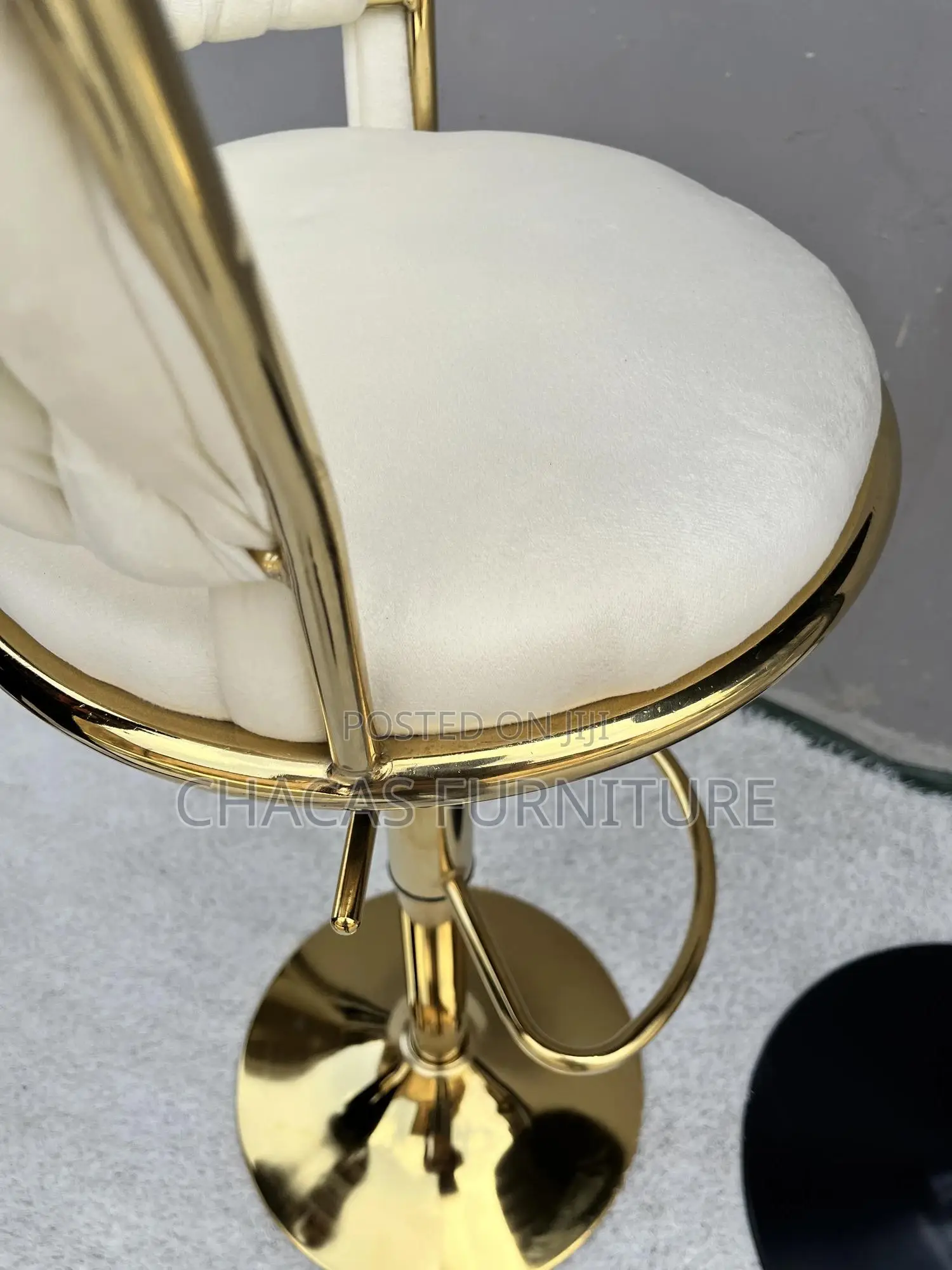Luxury Velvet Bar Stool - Gold Swivel Counter Chair With Braided Back