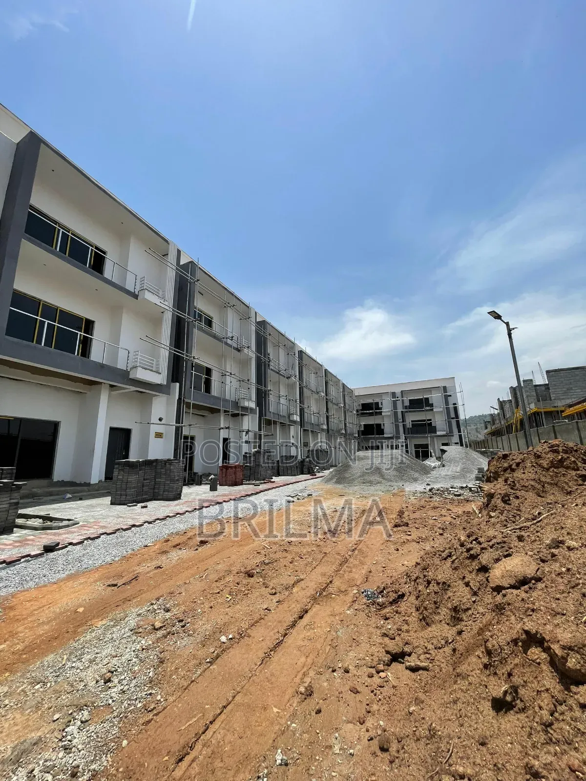 3bdrm Block of Flats in Jahi for sale