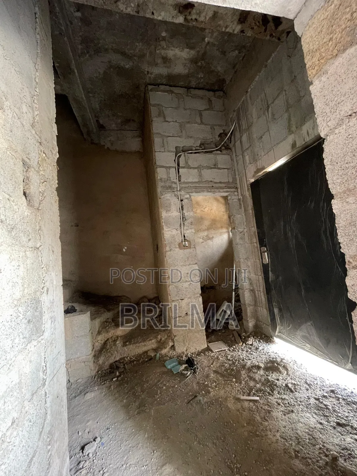 3bdrm Block of Flats in Jahi for sale