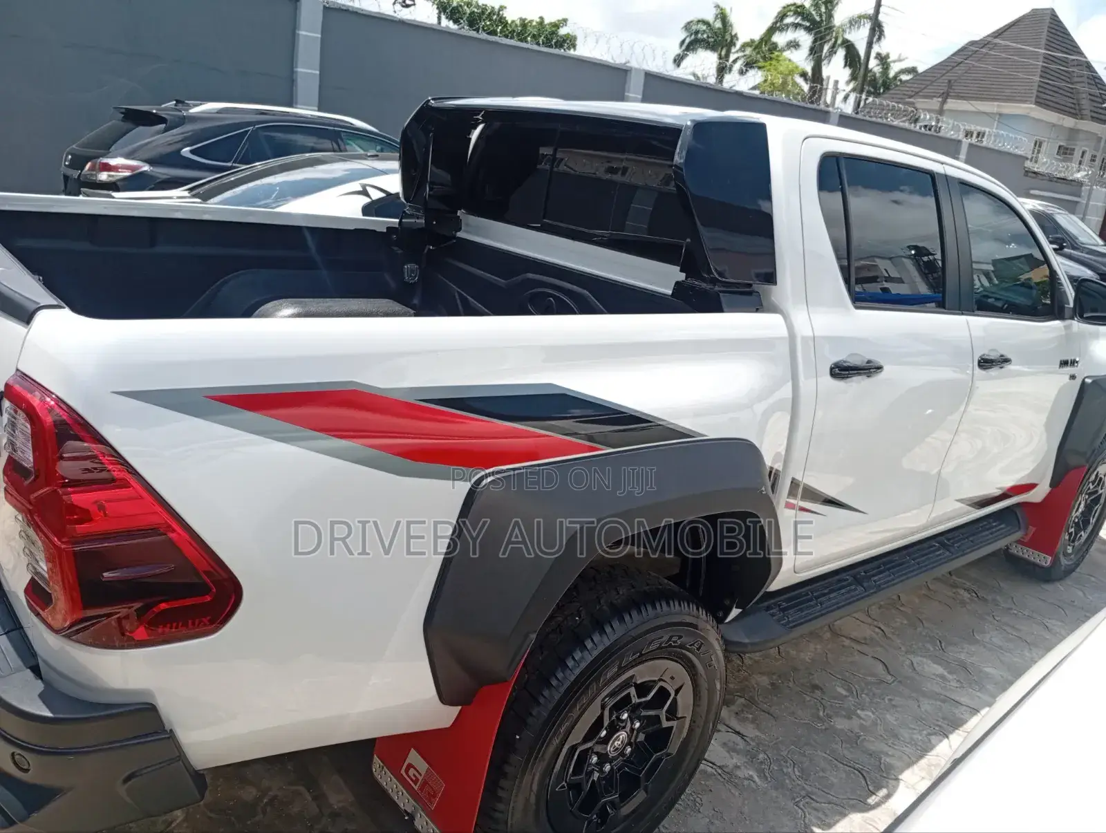 New Toyota Hilux 2025 White