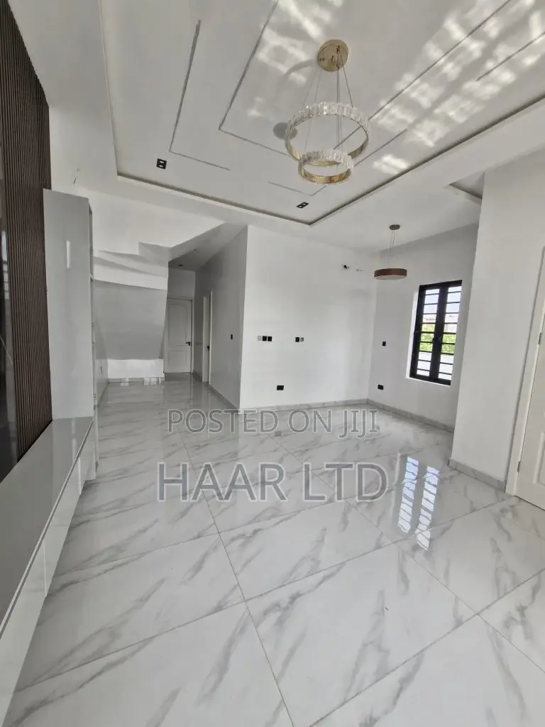 4bdrm Duplex in Ado / Ajah for sale