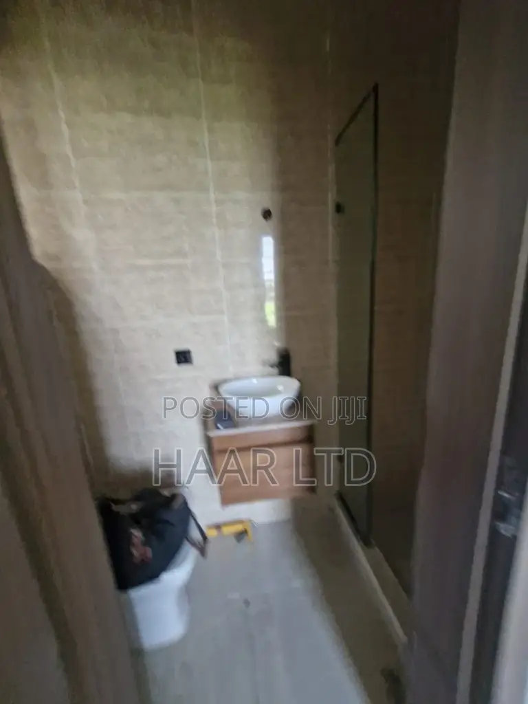 4bdrm Duplex in Ado / Ajah for sale