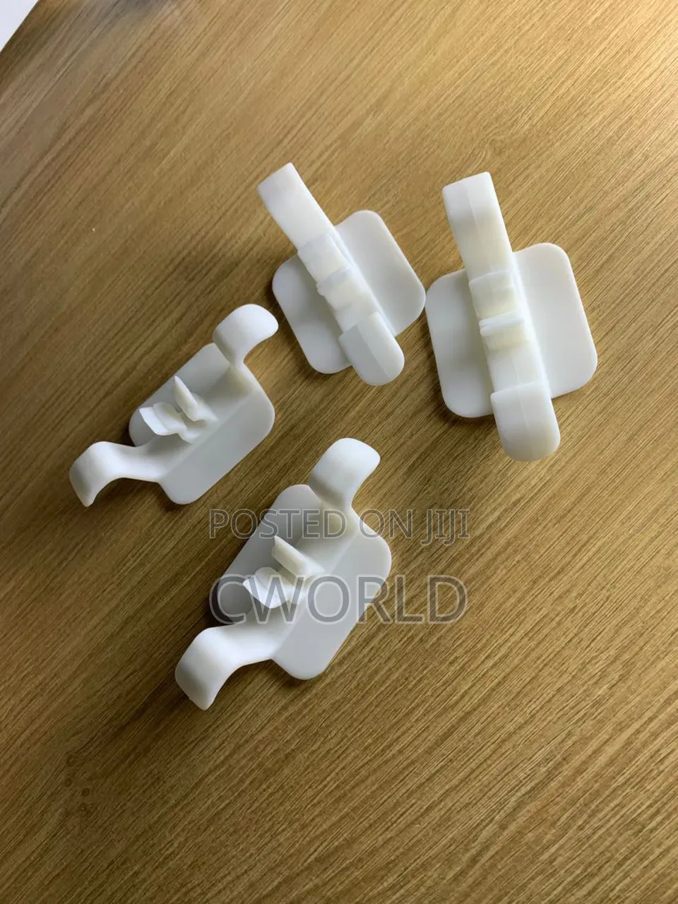 White Adhesive Wall Hooks – 4pcs
