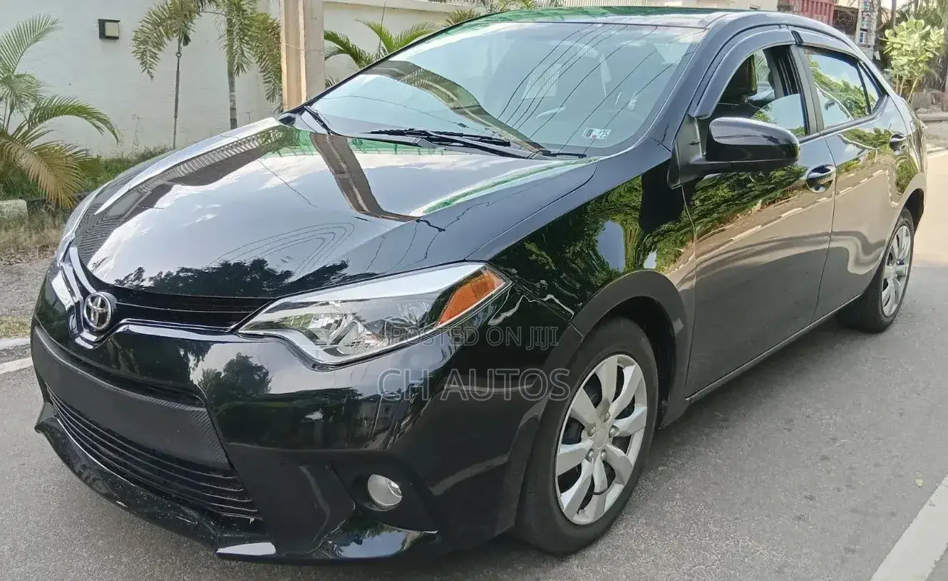 Toyota Corolla LE Premium 4dr Sedan (1.8L 4cyl CVT) 2016 Black
