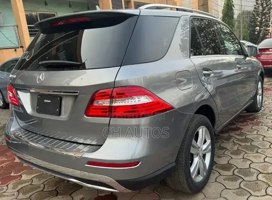 Mercedes-Benz M Class ML350 4MATIC 4dr SUV AWD (3.5L 6cyl 7A) 2015 Gray