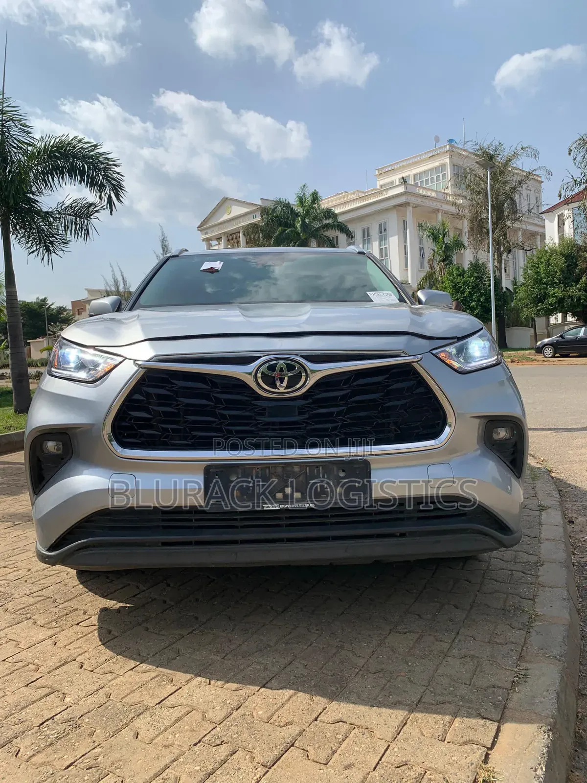 Toyota Highlander XLE 2022 Gray
