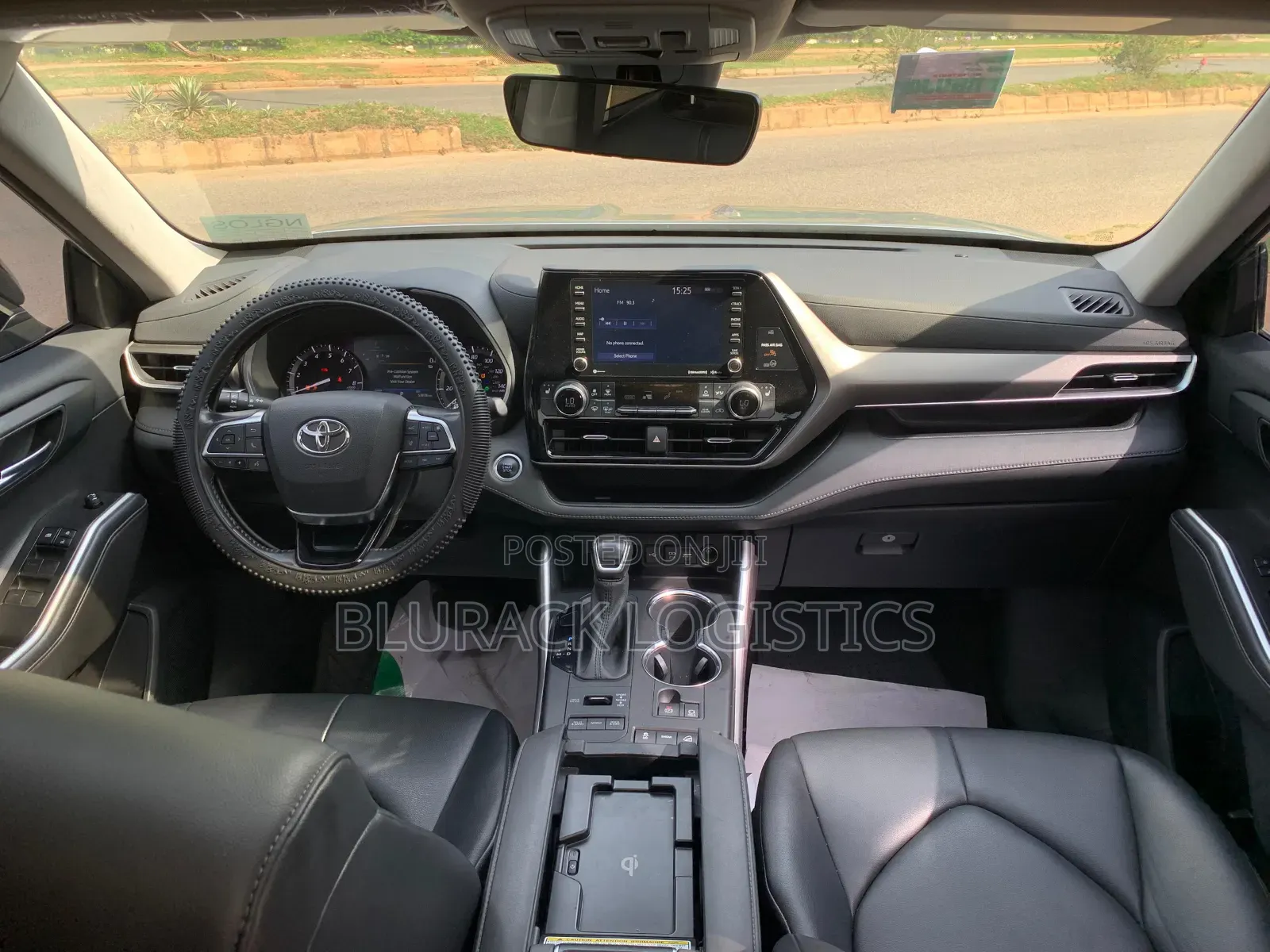 Toyota Highlander XLE 2022 Gray