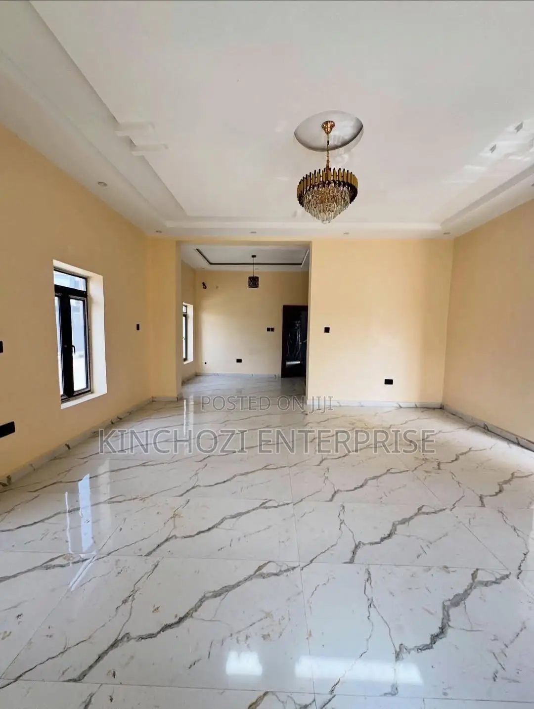 4bdrm Townhouse / Terrace in Mabushi for rent