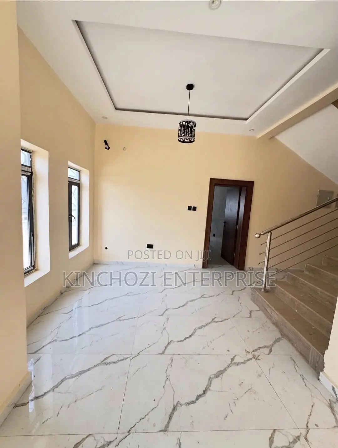 4bdrm Townhouse / Terrace in Mabushi for rent