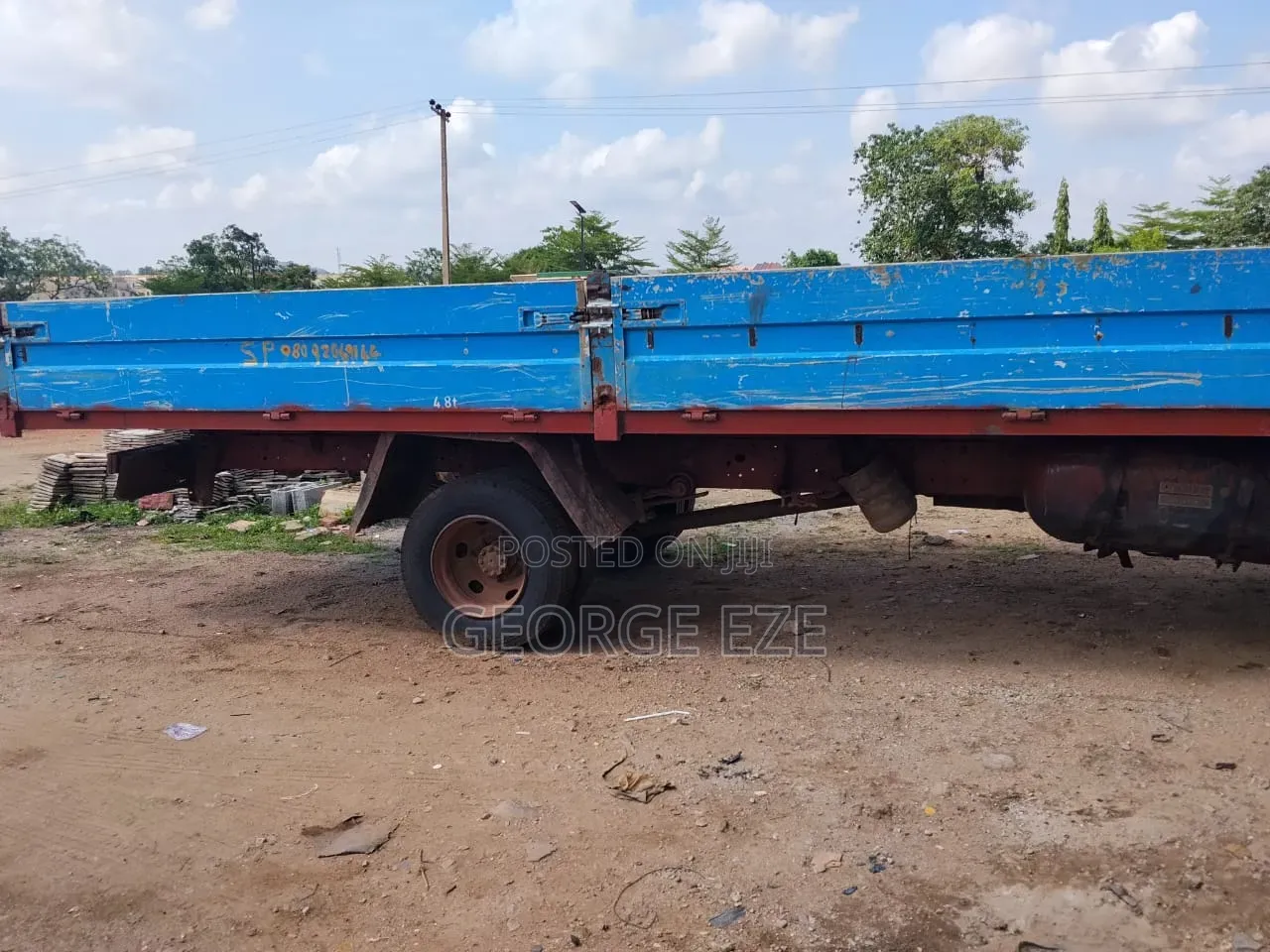 Mercedes Benz Trailer