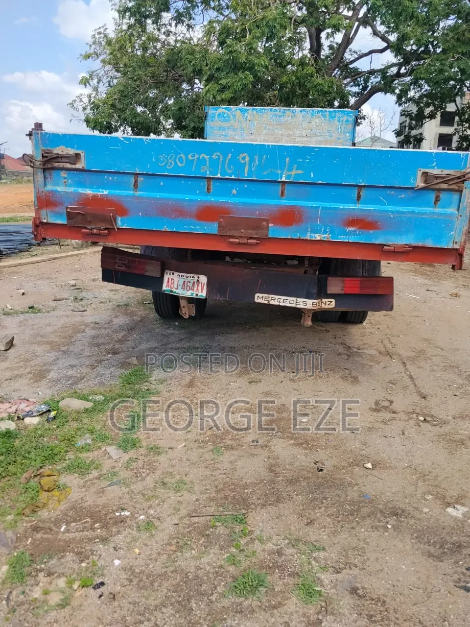 Mercedes Benz Trailer