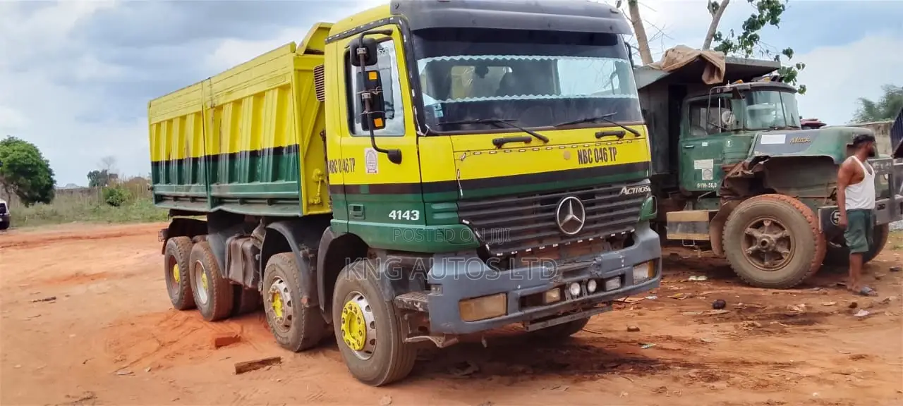 Mercedes Actros 4143
