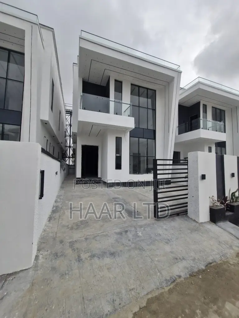 4bdrm Duplex in Ado / Ajah for sale