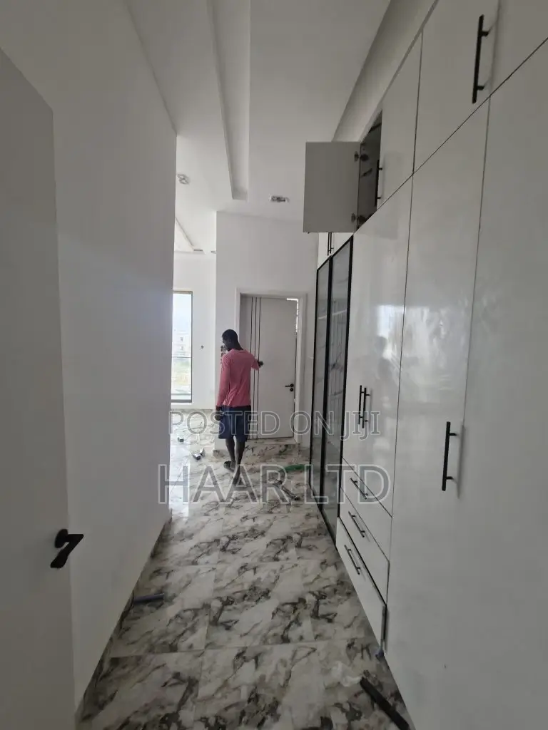 4bdrm Duplex in Ado / Ajah for sale
